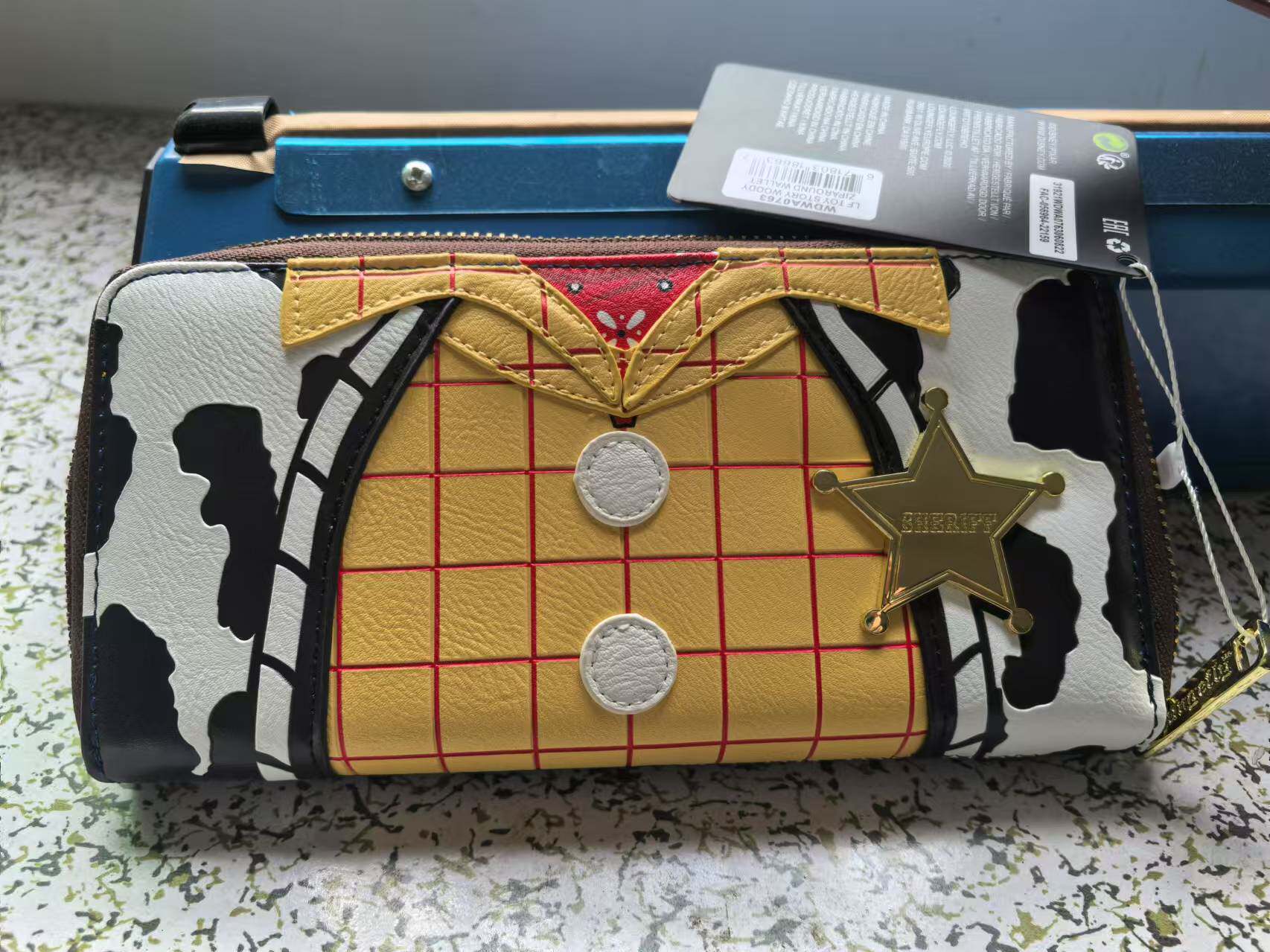 Travel Accessories Essentials - Portfel Loungefly Sheriff Style Long Wallet