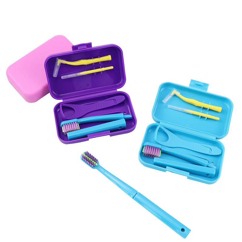 Zestawy do czyszczenia zębów S – Travel Accessories Essentials recenzja i cena