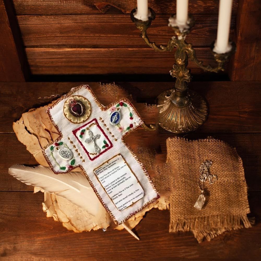 Krzyżyk znajduje się wewnątrz  – Travel Accessories To Sew recenzja i cena