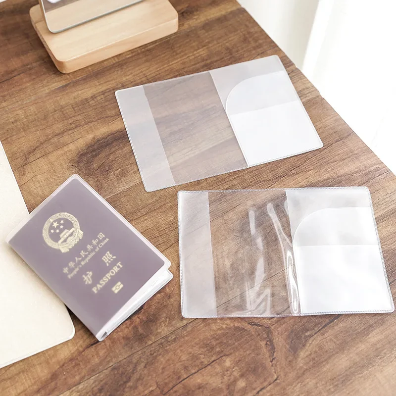 Przezroczysta, matowa, wodoodp – Travel Accessories Essentials recenzja i cena