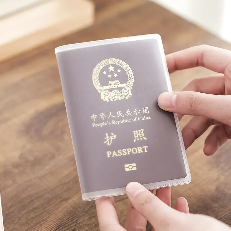 Przezroczysta, matowa, wodoodp – Travel Accessories Essentials recenzja i cena